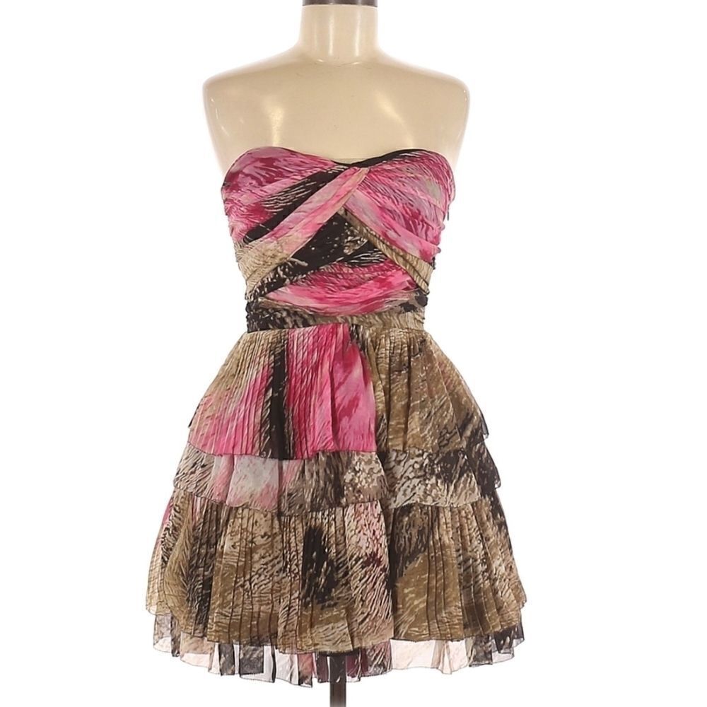 ❤️HP❤️ Diane von furtenberg cocktail Dressé